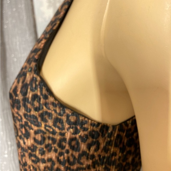 Chic Gold Threaded Lined Leopard Print Sleeveless Halter Top size Small - Picture 3 of 7